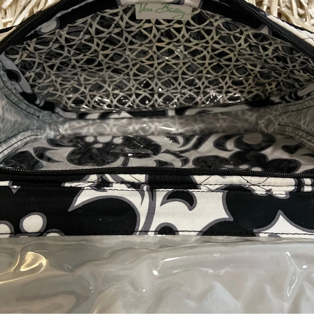 VERA BRADLEY Night & Day 2010 Iconic Grand Hanging Organizer Toiletries Cosmetic